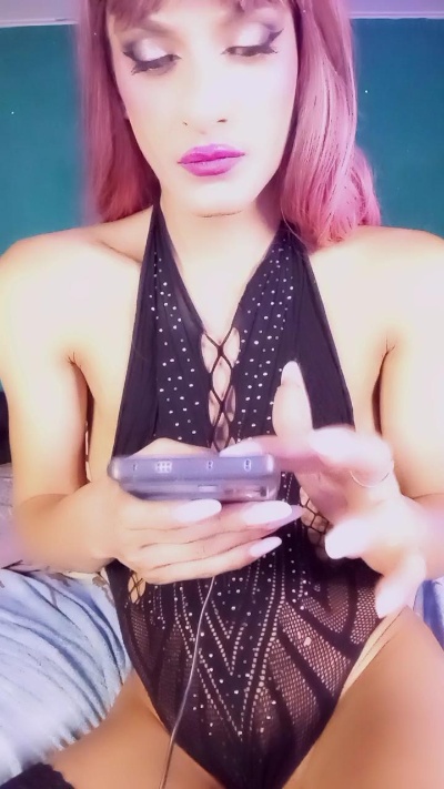 Karendolly8 live cam on Cam4