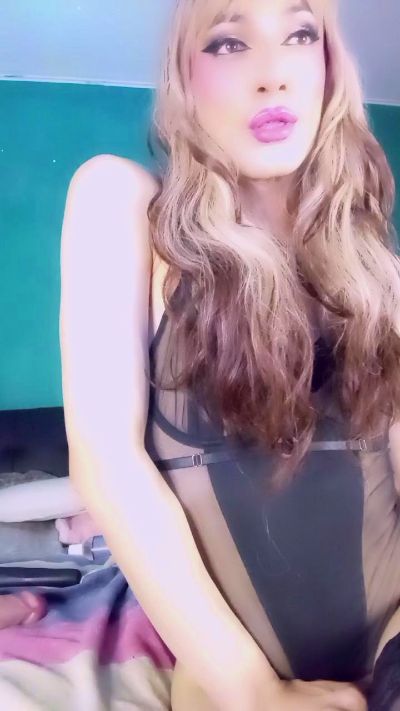 Karendolly8 live cam on Cam4