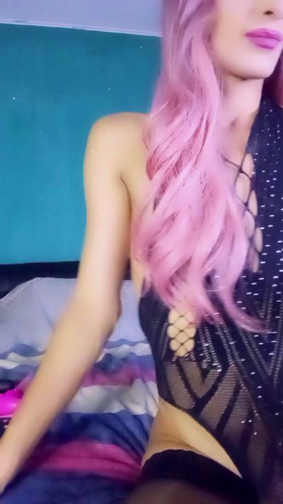 Karendolly8 live cam on Cam4