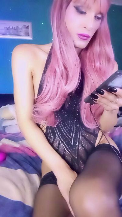 Karendolly8 live cam on Cam4