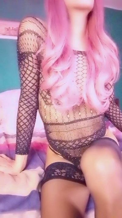 Karendolly8 live cam on Cam4
