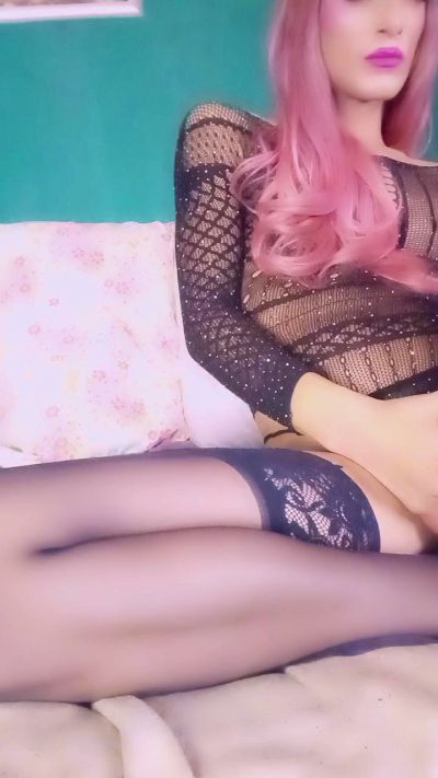 Karendolly8 live cam on Cam4