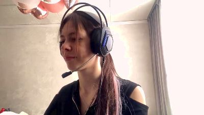 KareyPullan live cam on Cam4