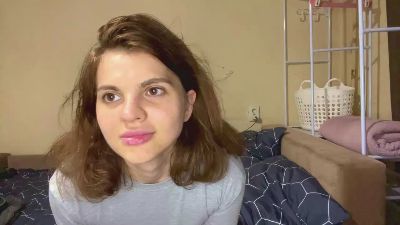 KarieHubin live cam on Cam4