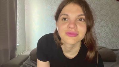 KarieHubin live cam on Cam4