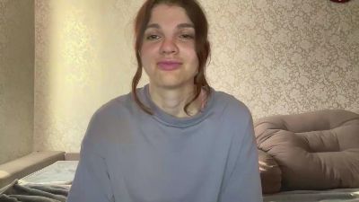 KarieHubin live cam on Cam4