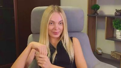 KarinaMckenty live cam on Cam4