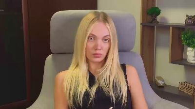 KarinaMckenty live cam on Cam4