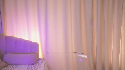 KarinaMckenty live cam on Cam4