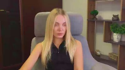 KarinaMckenty live cam on Cam4