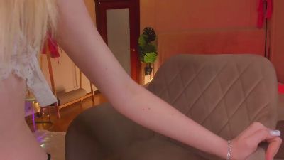 KarinaMckenty live cam on Cam4