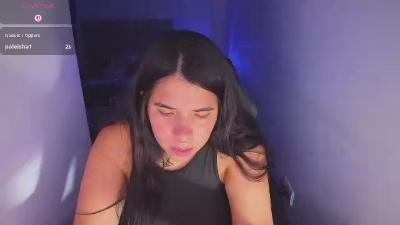 Karlathompson1 live cam on Cam4