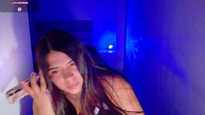 Karlathompson1 live cam on Cam4