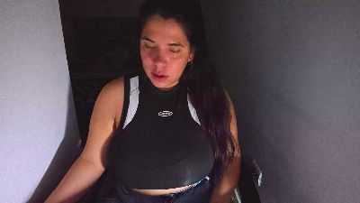 Karlathompson1 live cam on Cam4
