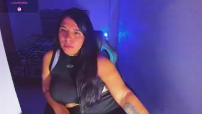 Karlathompson1 live cam on Cam4