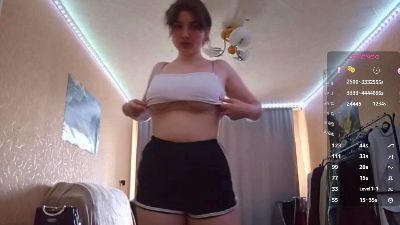 KarlyFeit live cam on Cam4