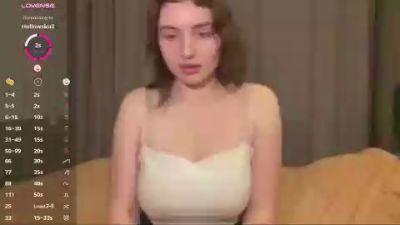 KarlyFeit live cam on Cam4