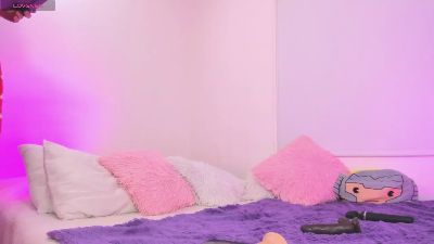 Karlyy_rios live cam on Cam4