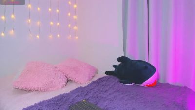Karlyy_rios live cam on Cam4