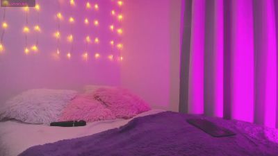 Karlyy_rios live cam on Cam4