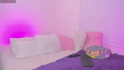 Karlyy_rios live cam on Cam4