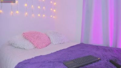 Karlyy_rios live cam on Cam4