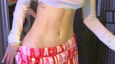 KarmaArms live cam on Cam4