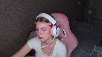 KarmaOneale live cam on Cam4