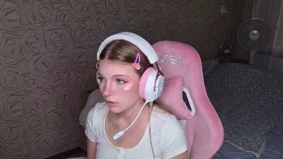 KarmaOneale live cam on Cam4