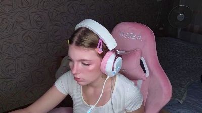 KarmaOneale live cam on Cam4