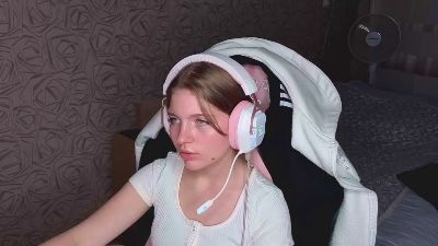 KarmaOneale live cam on Cam4