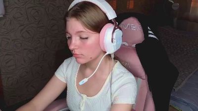 KarmaOneale live cam on Cam4