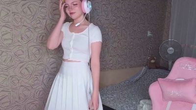 KarmaOneale live cam on Cam4