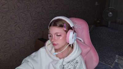 KarmaOneale live cam on Cam4