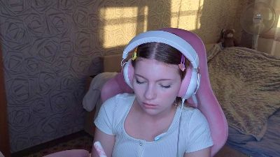 KarmaOneale live cam on Cam4