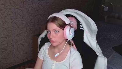 KarmaOneale live cam on Cam4