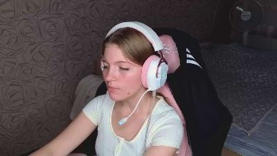 KarmaOneale live cam on Cam4