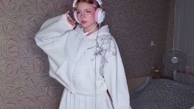 KarmaOneale live cam on Cam4