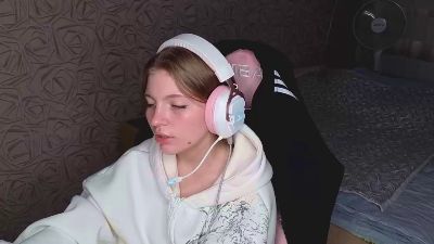 KarmaOneale live cam on Cam4