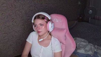 KarmaOneale live cam on Cam4
