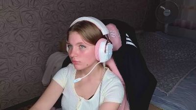 KarmaOneale live cam on Cam4