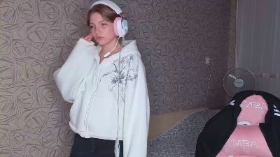 KarmaOneale live cam on Cam4