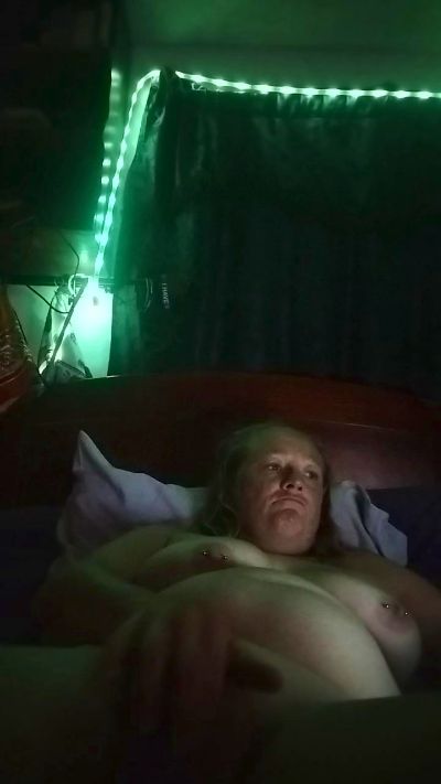 Karma_kastle21 live cam on Cam4