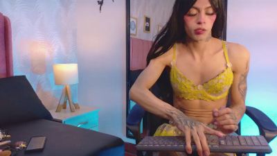 KarolFoxxi__ live cam on Cam4