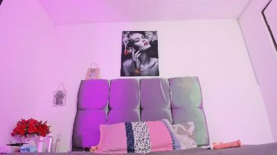 Karol_wish live cam on Cam4