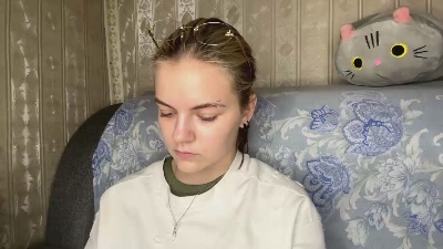 KaroleJemmings live cam on Cam4