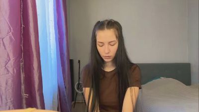 KaroleMoak live cam on Cam4