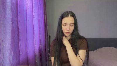 KaroleMoak live cam on Cam4
