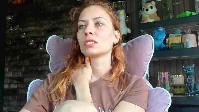 Karoline121 live cam on Cam4