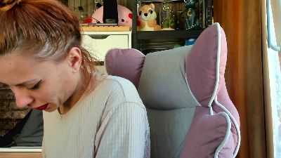Karoline121 live cam on Cam4